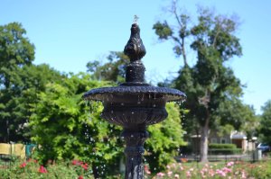 Fountain Montebello Park